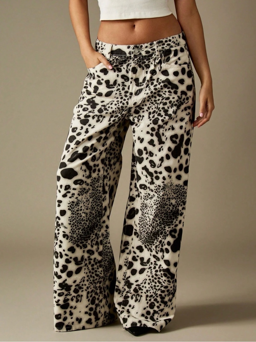 Mid rise Animal Print Jeans - Black & Cream